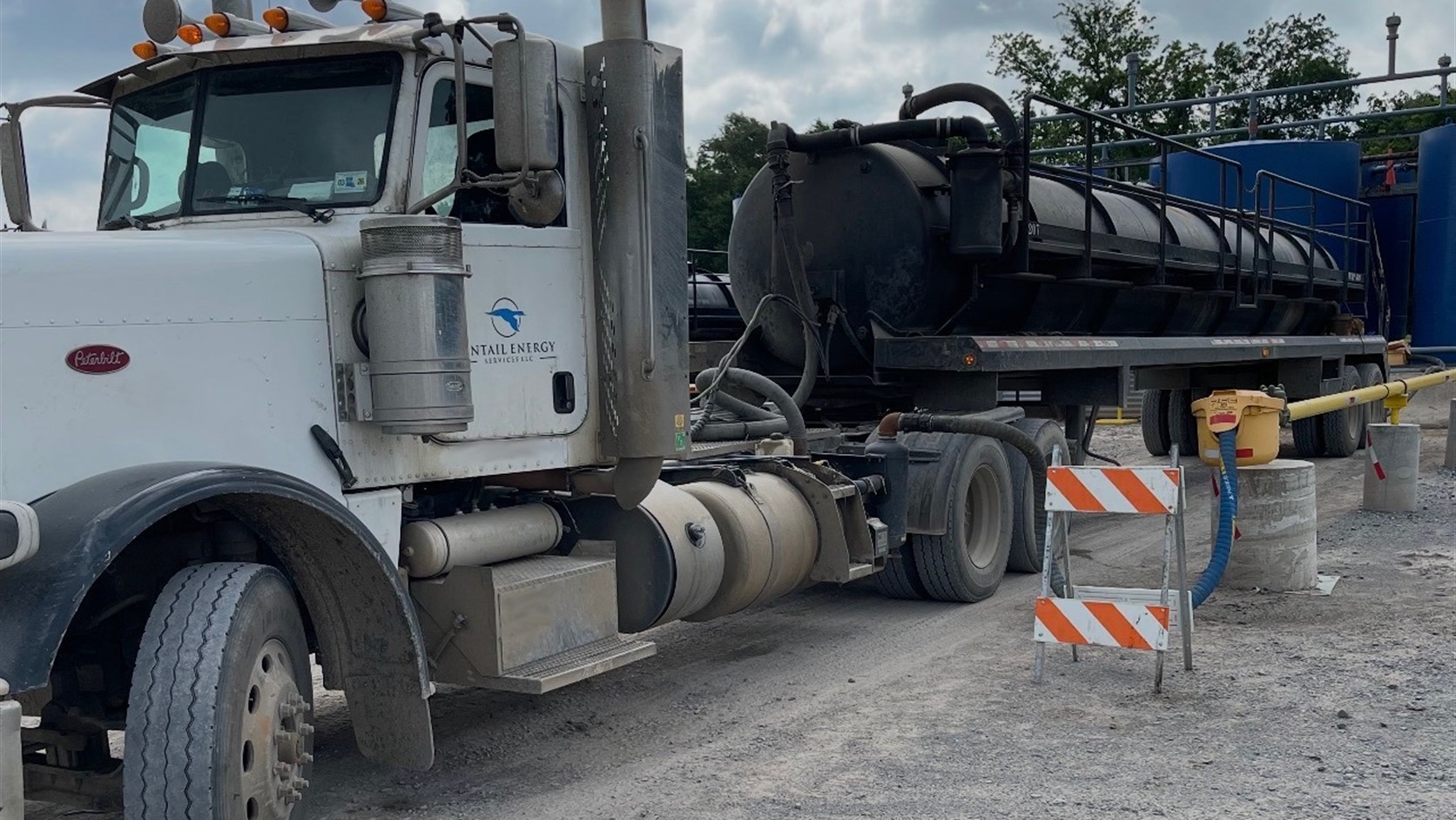 Pintail Energy vacuum truck supporting tank and fluid management operations